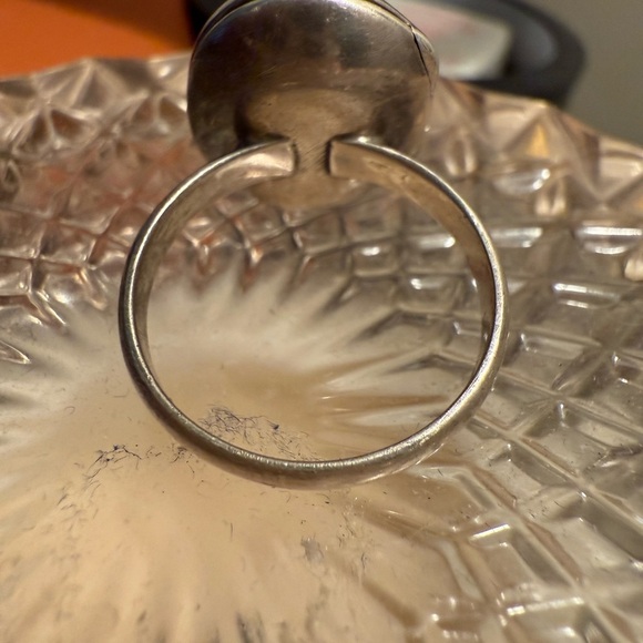 Estate onyx pill Ring size 7 - Picture 6 of 8